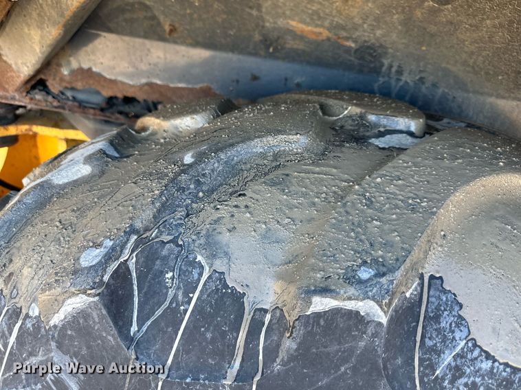 image for item DW2965 2001 John Deere 310SG backhoe