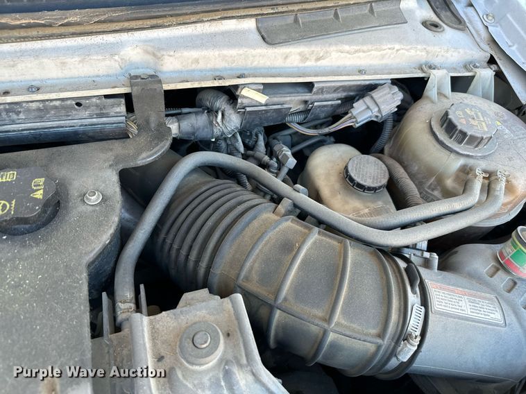 image for item EJ0174 2009 Ford E450 Super Duty shuttle bus