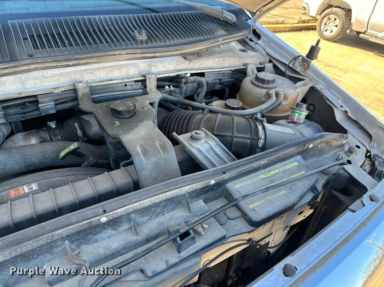 image for item EJ0175 2009 Ford E450 shuttle bus