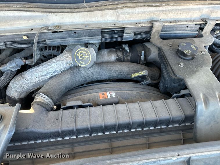 image for item EJ0175 2009 Ford E450 shuttle bus