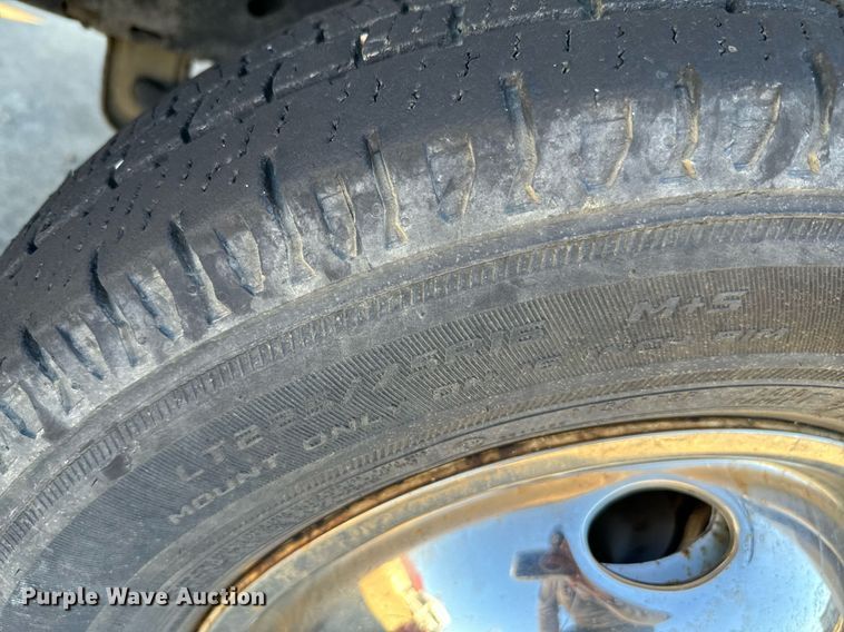 image for item EJ0175 2009 Ford E450 shuttle bus