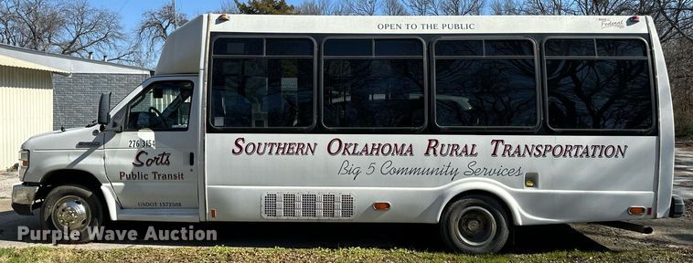 image for item EJ0204 2009 Ford E450 shuttle bus