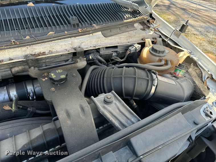 image for item EJ0204 2009 Ford E450 shuttle bus