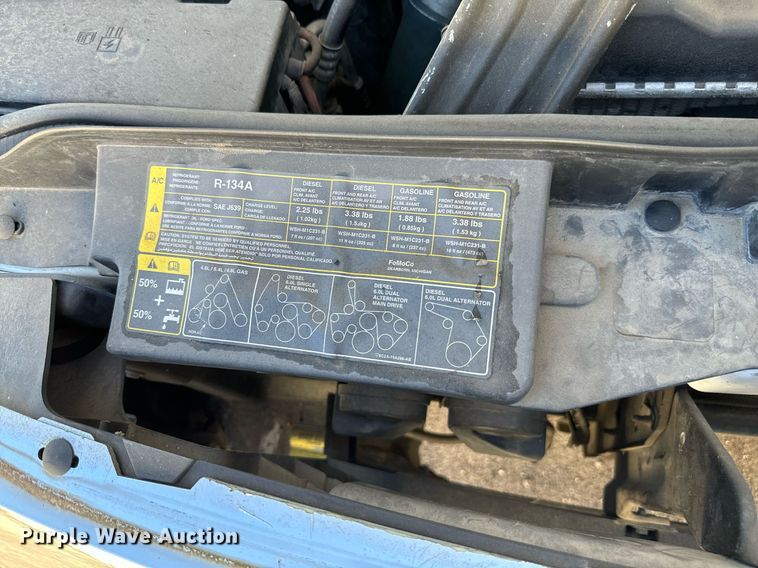 image for item EJ0204 2009 Ford E450 shuttle bus