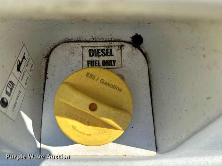 image for item EJ0204 2009 Ford E450 shuttle bus