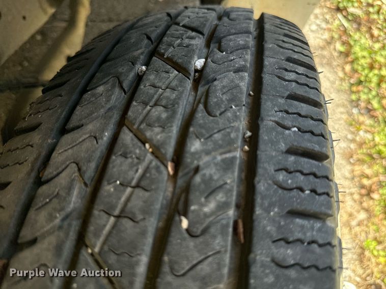 image for item EJ0204 2009 Ford E450 shuttle bus