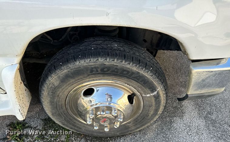 image for item EJ0204 2009 Ford E450 shuttle bus