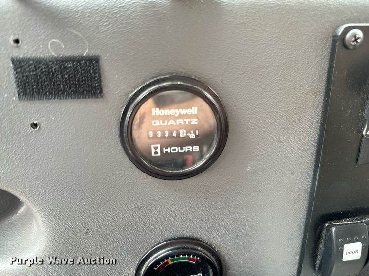 image for item EJ0218 2014 Ford E450 shuttle bus 