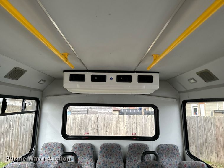 image for item EJ0218 2014 Ford E450 shuttle bus 