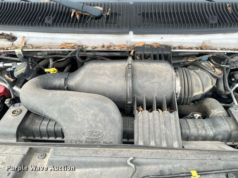 image for item EJ0218 2014 Ford E450 shuttle bus 