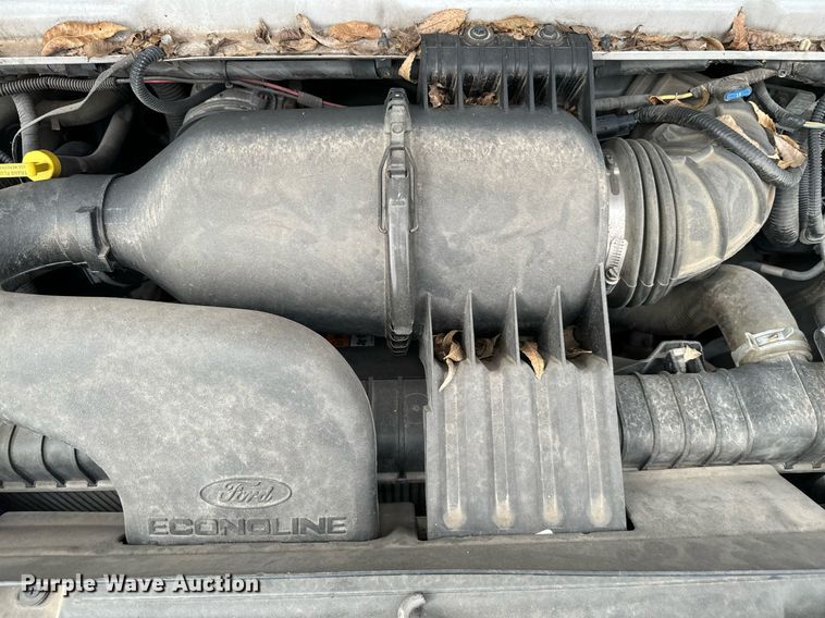 image for item EJ0218 2014 Ford E450 shuttle bus 