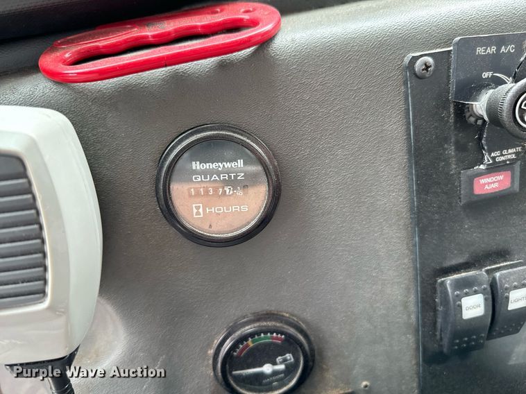 image for item EJ0219 2014 Ford E450 shuttle bus