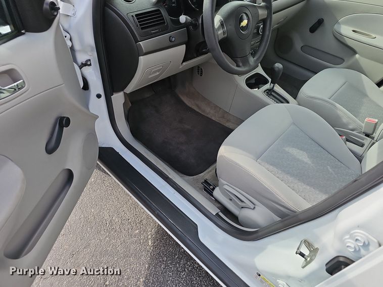 image for item EJ5863 2008 Chevrolet Cobalt LS 