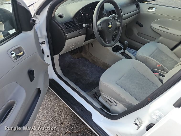 image for item EJ5866 2008 Chevrolet Cobalt LS 