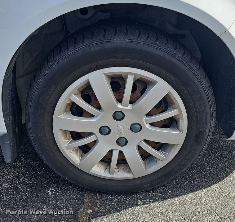 image for item EJ5867 2009 Chevrolet Cobalt LS 