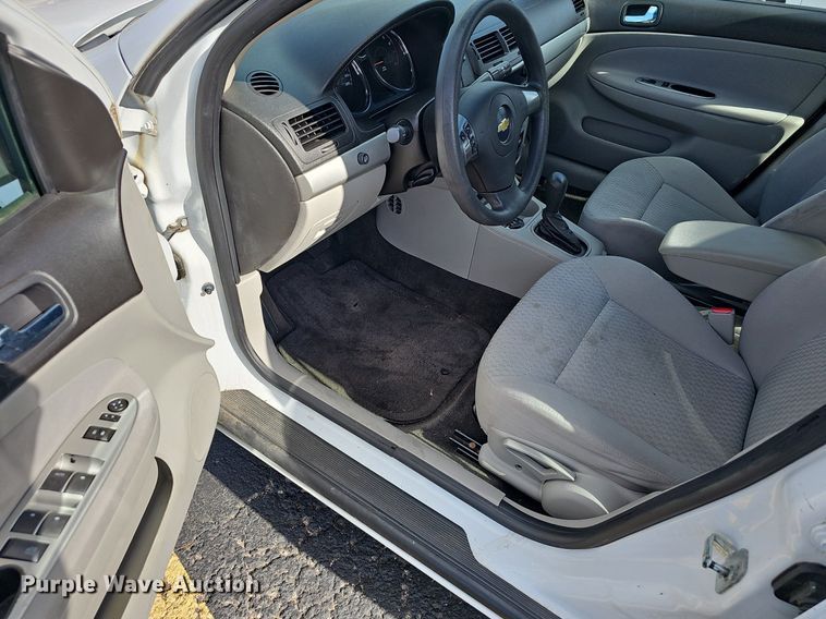 image for item EJ5868 2010 Chevrolet Cobalt LT 