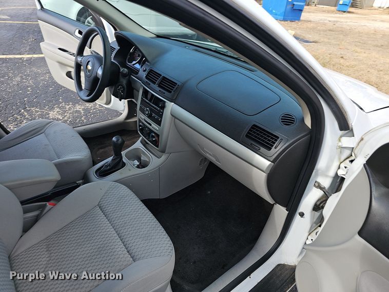 image for item EJ5868 2010 Chevrolet Cobalt LT 