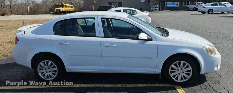 image for item EJ5869 2010 Chevrolet Cobalt LT 
