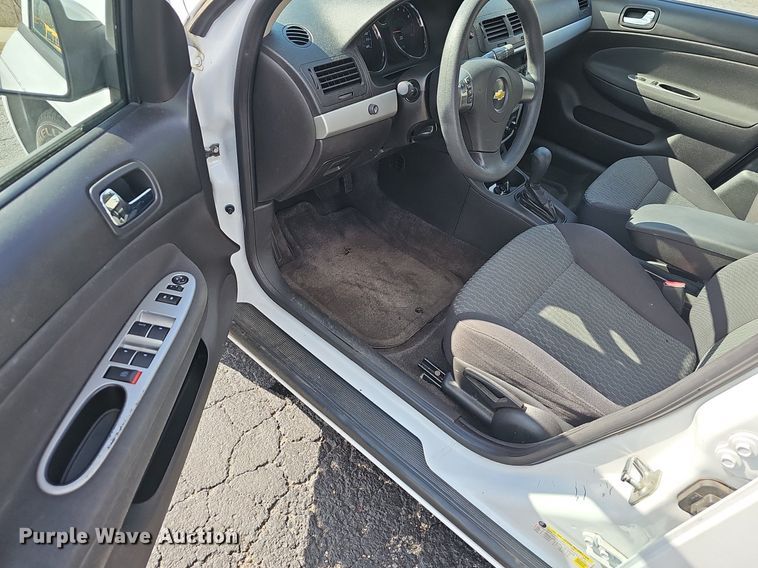 image for item EJ5869 2010 Chevrolet Cobalt LT 