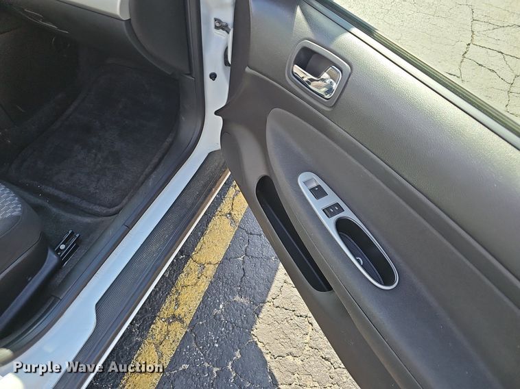 image for item EJ5869 2010 Chevrolet Cobalt LT 