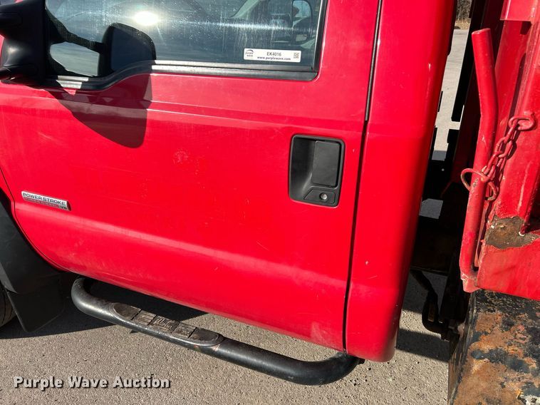 image for item EK4016 2007 Ford F550 Super Duty XL dump truck