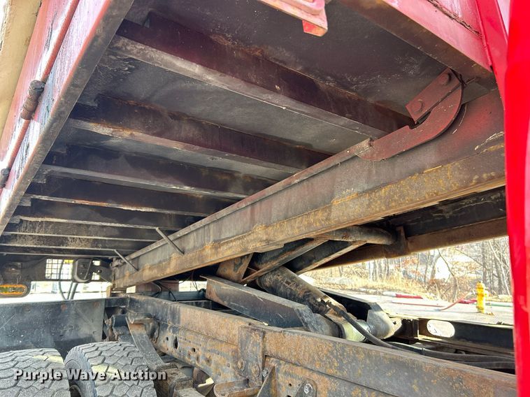 image for item EK4016 2007 Ford F550 Super Duty XL dump truck
