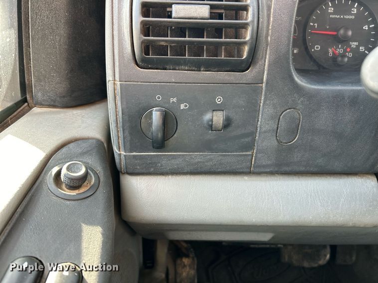 image for item EK4016 2007 Ford F550 Super Duty XL dump truck