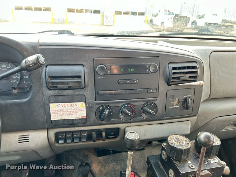 image for item EK4016 2007 Ford F550 Super Duty XL dump truck