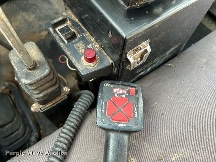 image for item EK4016 2007 Ford F550 Super Duty XL dump truck