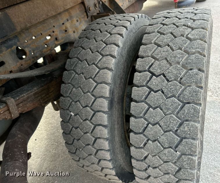 image for item EK4016 2007 Ford F550 Super Duty XL dump truck