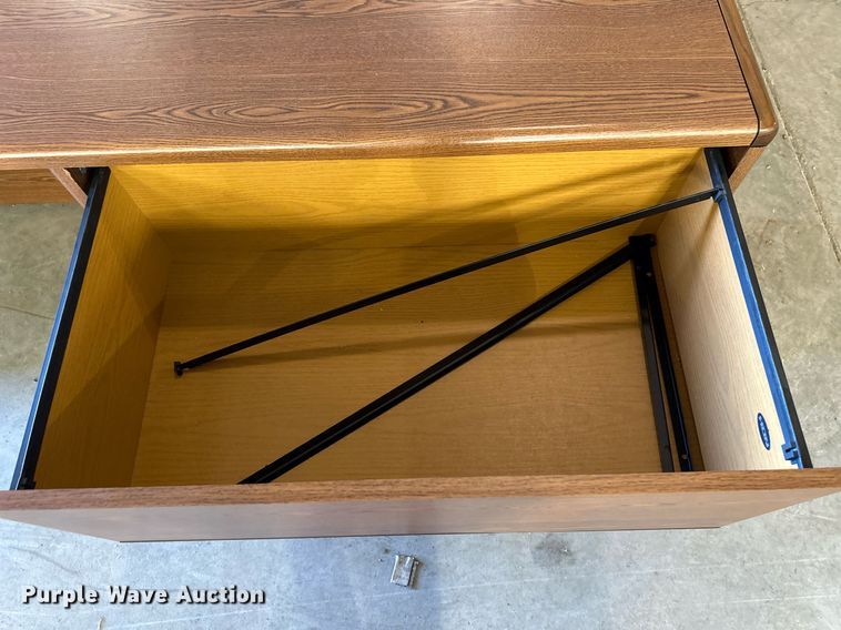 image for item EK9960 (2) desks 