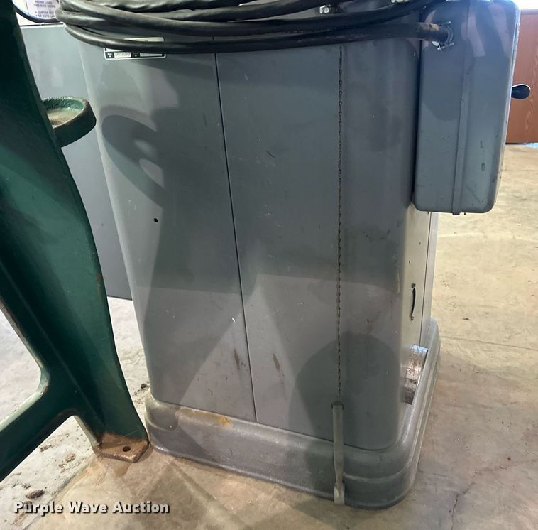 image for item EK9961 Shop tools