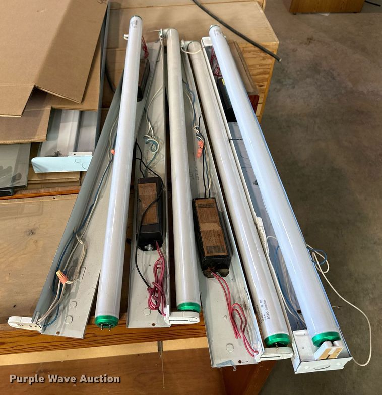 image for item EK9965 (6) display cabinets