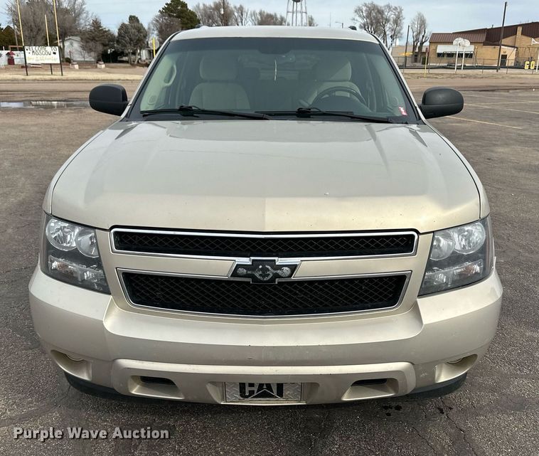 image for item EK9983 2008 Chevrolet Suburban SUV