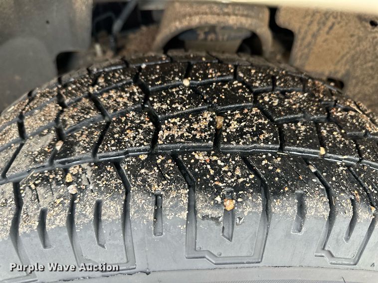 image for item EK9983 2008 Chevrolet Suburban SUV