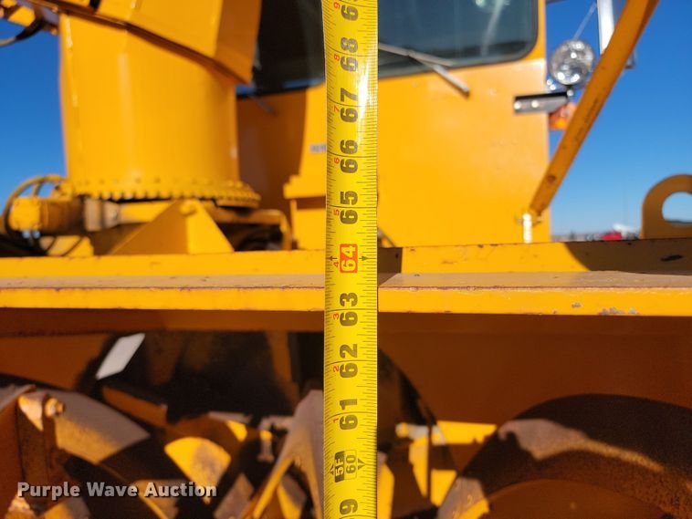 image for item JZ9852 1982 Oshkosh H-2218 snow blower truck