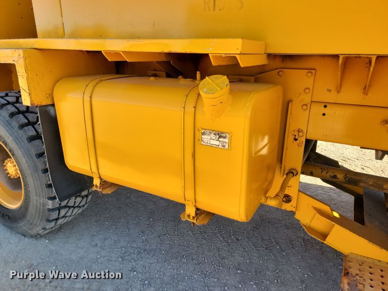 image for item JZ9852 1982 Oshkosh H-2218 snow blower truck