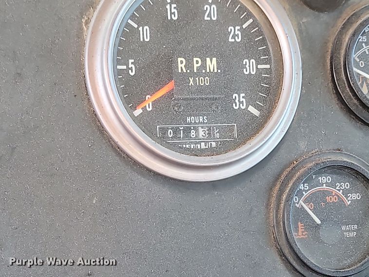 image for item JZ9852 1982 Oshkosh H-2218 snow blower truck