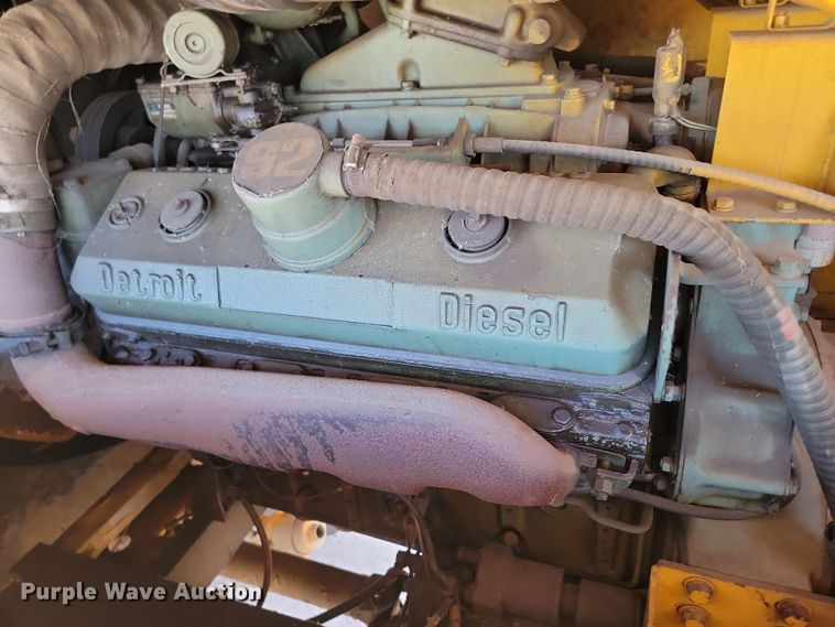 image for item JZ9852 1982 Oshkosh H-2218 snow blower truck