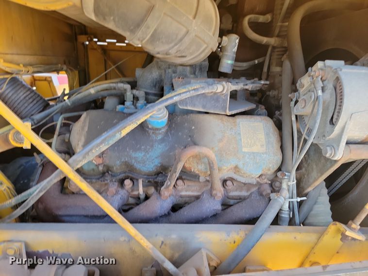 image for item JZ9852 1982 Oshkosh H-2218 snow blower truck