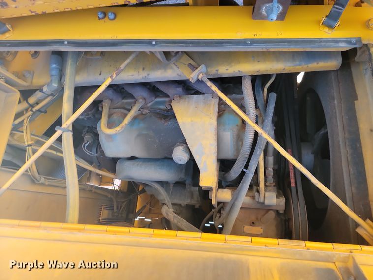 image for item JZ9852 1982 Oshkosh H-2218 snow blower truck