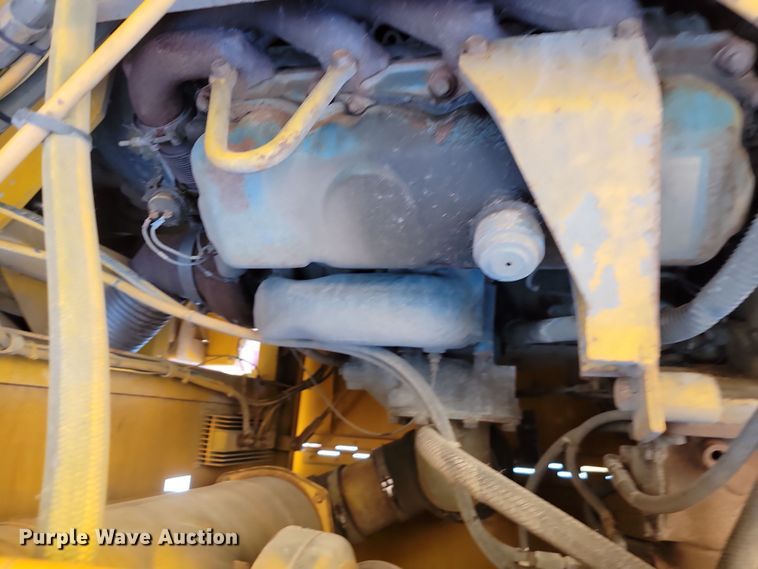 image for item JZ9852 1982 Oshkosh H-2218 snow blower truck