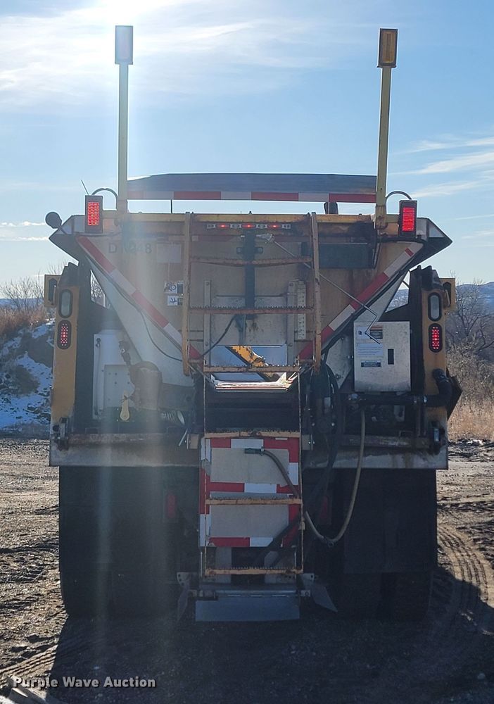 image for item KU9054 2009 Sterling  LT9500 dump truck