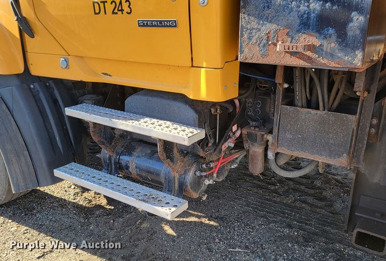 image for item KU9054 2009 Sterling  LT9500 dump truck