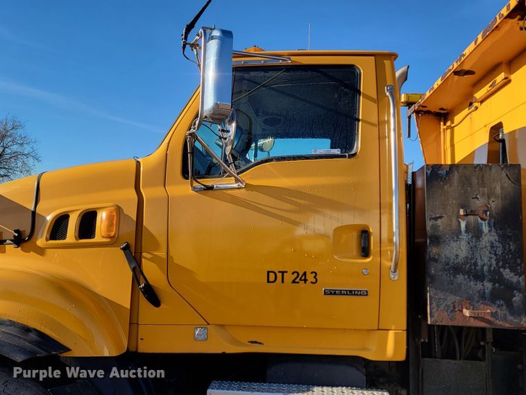 image for item KU9054 2009 Sterling  LT9500 dump truck