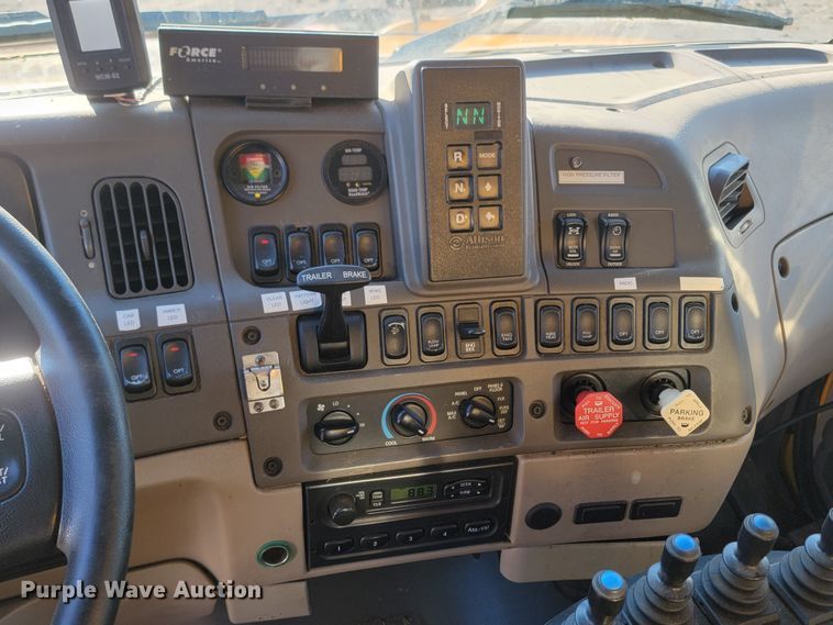 image for item KU9054 2009 Sterling  LT9500 dump truck