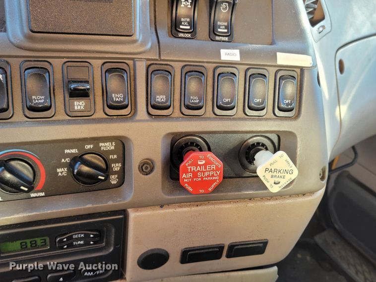 image for item KU9054 2009 Sterling  LT9500 dump truck