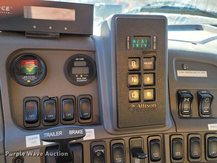 image for item KU9054 2009 Sterling  LT9500 dump truck