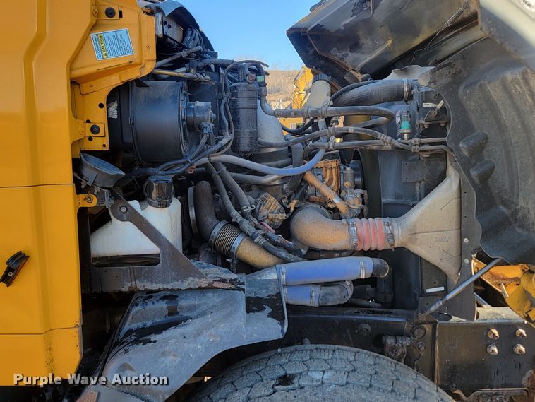 image for item KU9054 2009 Sterling  LT9500 dump truck