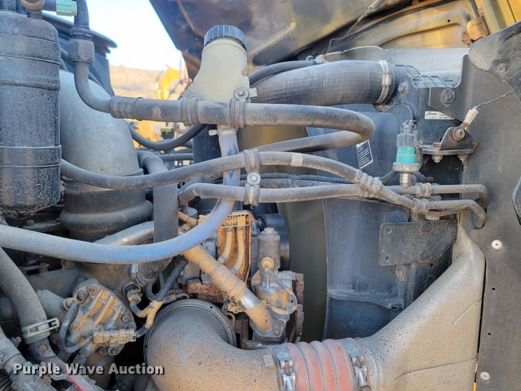 image for item KU9054 2009 Sterling  LT9500 dump truck